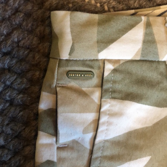 Scotch & Soda Forest-Camo Pleated Cargo Pants - Picture 6 of 12